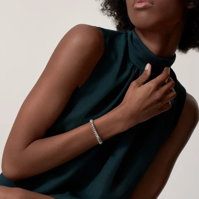 Bransoletka Clash De Cartier, model średni