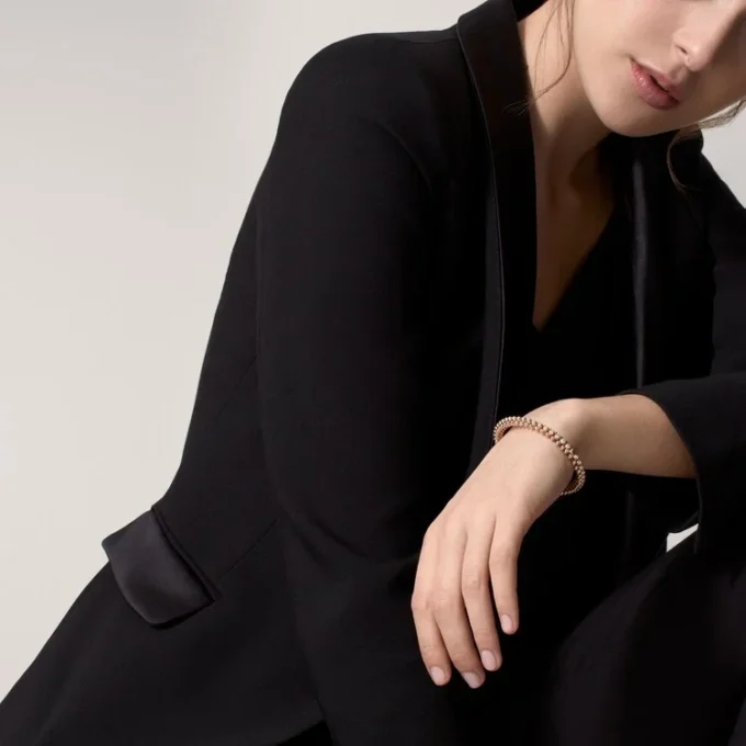 Bransoletka Clash De Cartier, model średni, diamenty