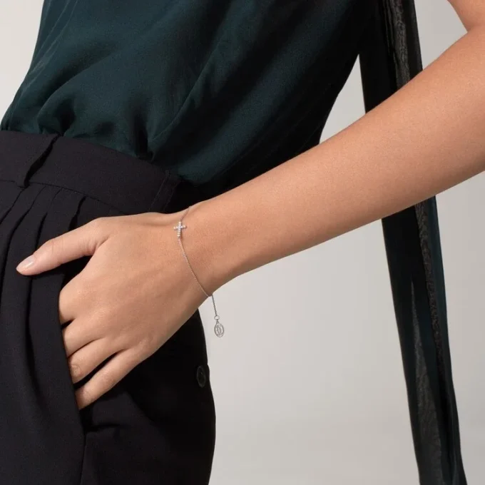 Bransoletka z symbolami – białe złoto, diamenty – Cartier