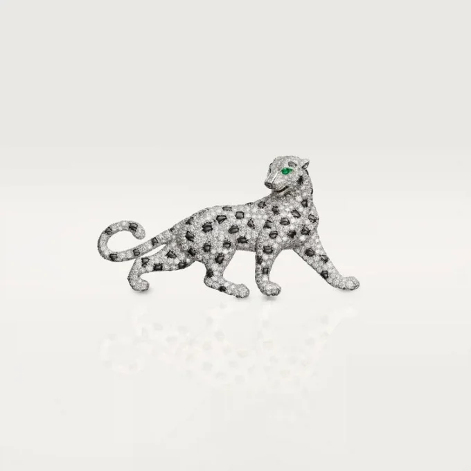Broszka Panthere De Cartier – białe złoto, szmaragdy, onyks, diamenty – Cartier Broszka Panthere De Cartier – białe złoto, szmaragdy, onyks, diamenty – Cartier