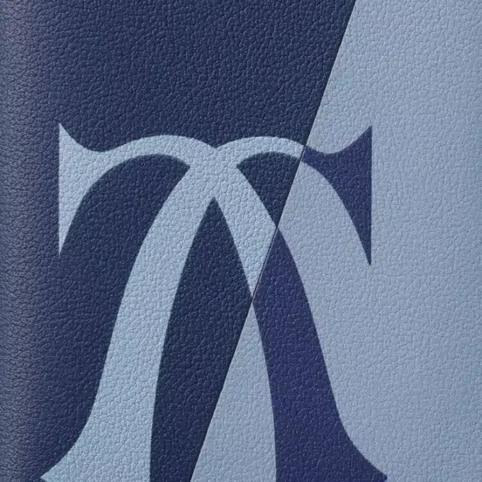 Etui na karty, Must