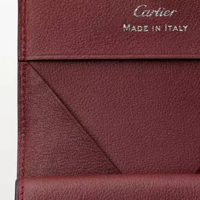 Kwadratowy portmonetka, Must De Cartier – czarna skóra cielęca, wykończenie ze stali nierdzewnej – Cartier Kwadratowy portmonetka, Must De Cartier – czarna skóra cielęca, wykończenie ze stali nierdzewnej – Cartier