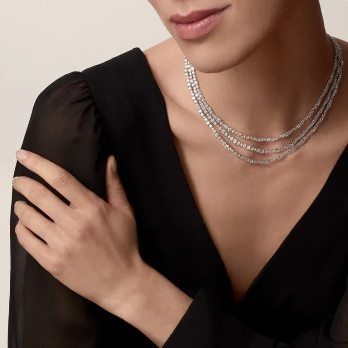 Naszyjnik Essential Lines – białe złoto, diamenty – Cartier