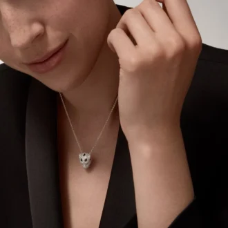 Wisiorek Panthere De Cartier, wysadzany