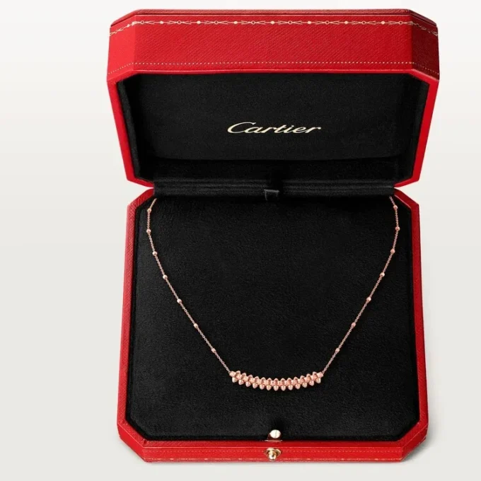 Naszyjnik z zawieszką Clash De Cartier – różowe złoto, mały | Cartier Us