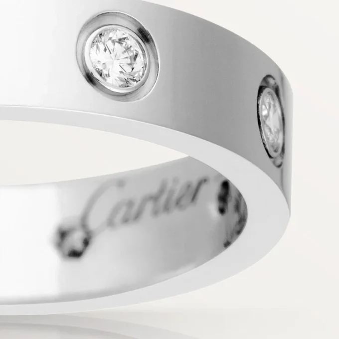 Obrączka Love, 8 diamentów – białe złoto, diamenty – Cartier Obrączka Love, 8 diamentów – białe złoto, diamenty – Cartier