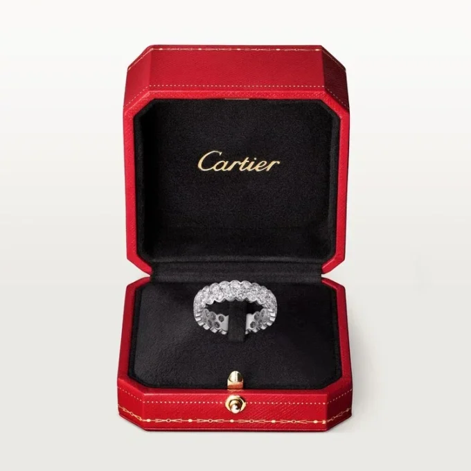 Obrączka ślubna Broderie De Cartier – białe złoto, diamenty – Cartier