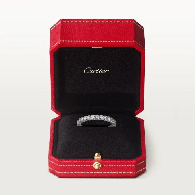 Obrączka ślubna Broderie De Cartier – białe złoto, diamenty – Cartier
