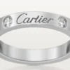 Obrączka ślubna C De Cartier – platyna, diamenty – Cartier
