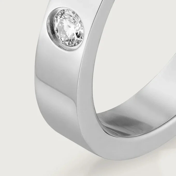 Obrączka ślubna C De Cartier – platyna, diamenty – Cartier