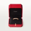 Obrączka ślubna C De Cartier – różowe złoto, diament – Cartier