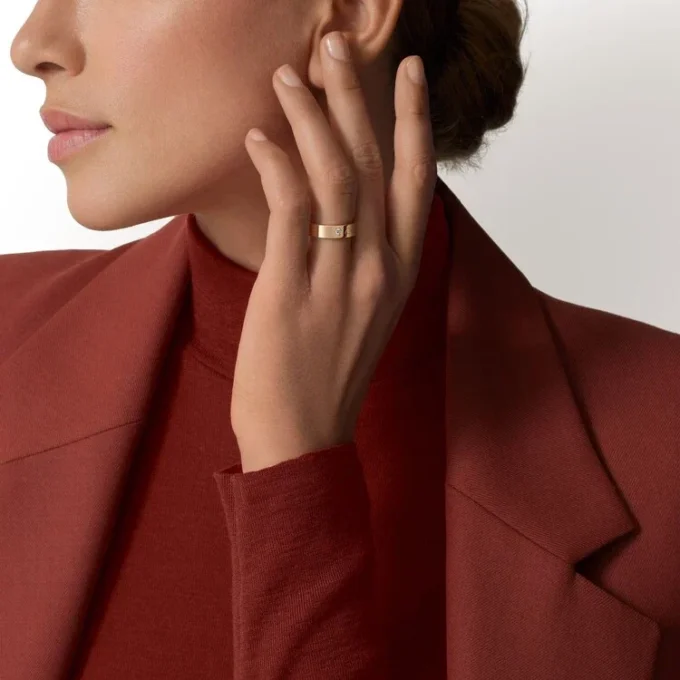 Obrączka ślubna C De Cartier, szerokość 5 mm, 1 diament