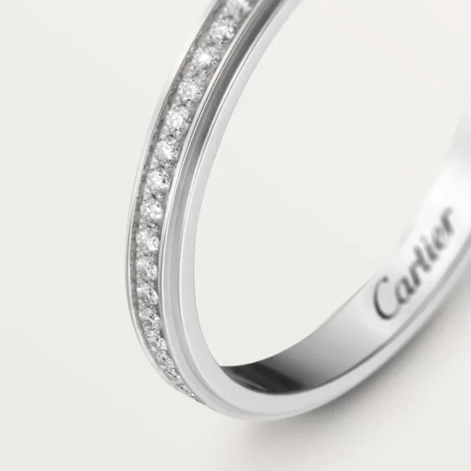 Obrączka ślubna Cartier D’amour – platyna, diamenty – Cartier