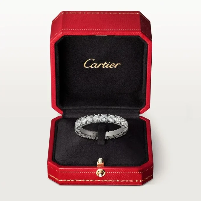 Obrączka ślubna Cartier Destinee – platyna, diamenty – Cartier