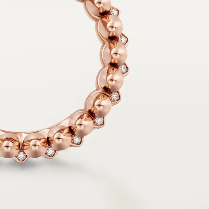 Pierścionek Clash De Cartier, mały model, wysadzany kamieniami