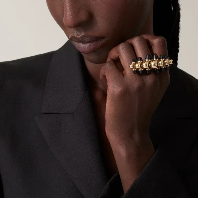 Pierścionek Clash De Cartier, model XL, onyks