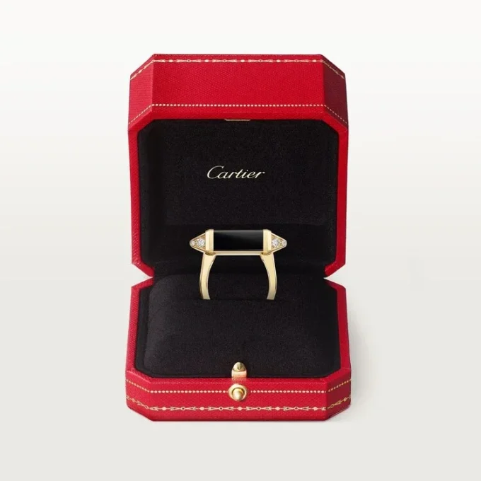 Pierścionek Les Berlingots De Cartier, częściowo wysadzany