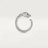 Pierścionek Panthere De Cartier – białe złoto, diamenty, szmaragdy, onyks – Cartier