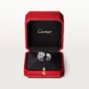 Pierścionek Panthere De Cartier, model średni, z półpavé