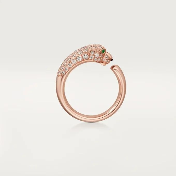Pierścionek Panthere De Cartier – różowe złoto, onyks, szmaragdy, diamenty – Cartier