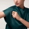 Pierścionek Panthere De Cartier – tsaworyt i żółte złoto | Cartier Us