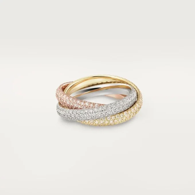 Pierścionek Trinity, model klasyczny, z pavé Pierścionek Trinity, model klasyczny, z pavé
