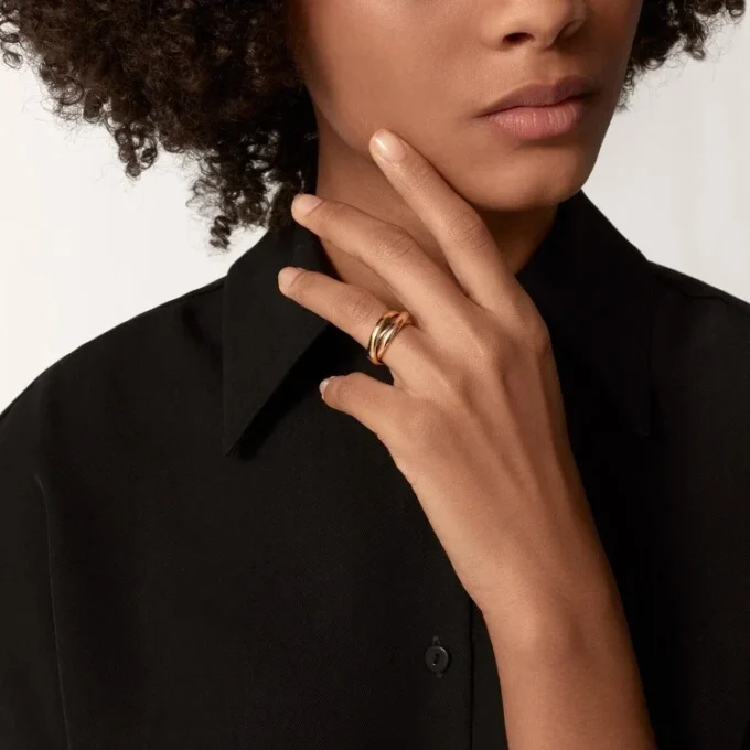Pierścionek Trinity z trójkolorowego złota, model klasyczny | Cartier Us Pierścionek Trinity z trójkolorowego złota, model klasyczny | Cartier Us