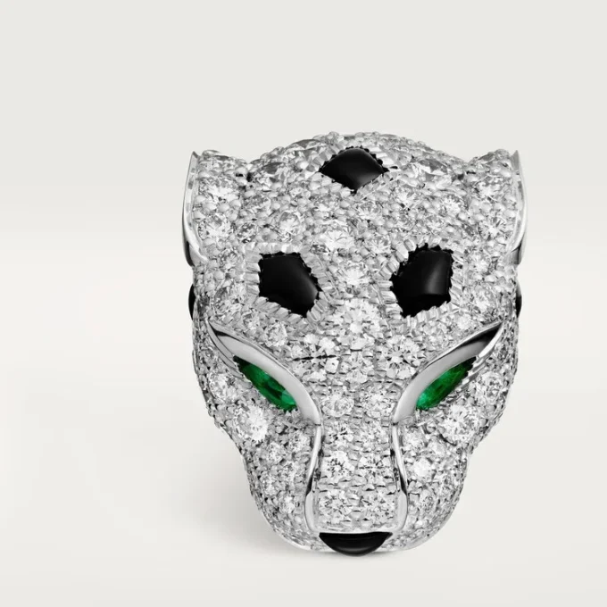 Spinki do mankietów Panthere De Cartier – rodowane białe złoto, diamenty, szmaragdy, onyks – Cartier Spinki do mankietów Panthere De Cartier – rodowane białe złoto, diamenty, szmaragdy, onyks – Cartier