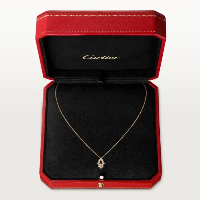 Wisiorek z sercami i symbolami – różowe złoto, diamenty – Cartier
